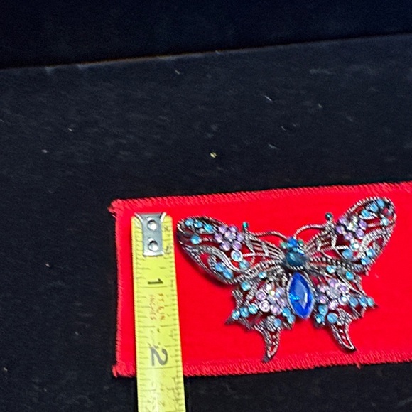 Elegant Butterfly Brooch with Blue and Silver Accents - Picture 4 of 5